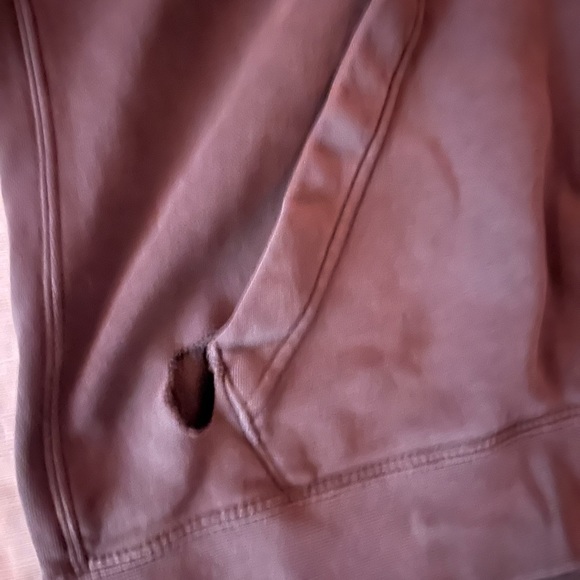 Hole - Picture 3 of 3